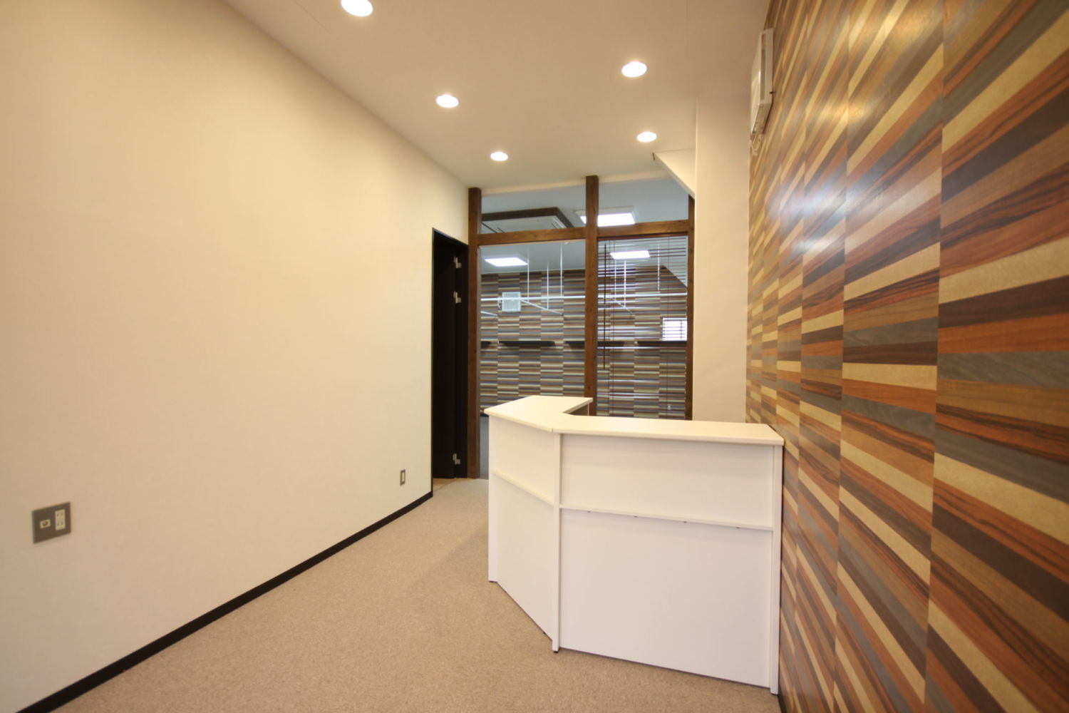 綾瀬かえで整骨院 施工実績