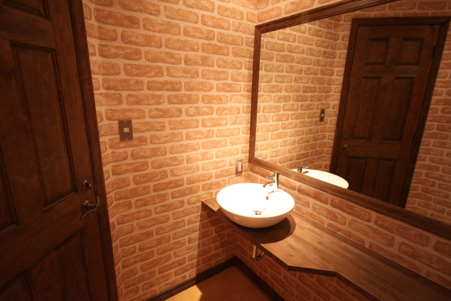 アール整骨院 施工実績