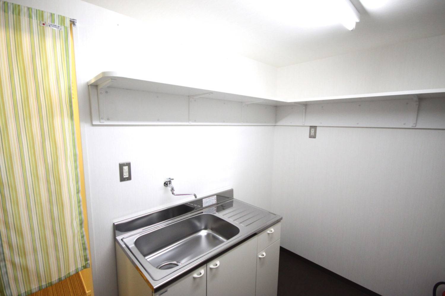 粕谷名倉堂整骨院 施工実績