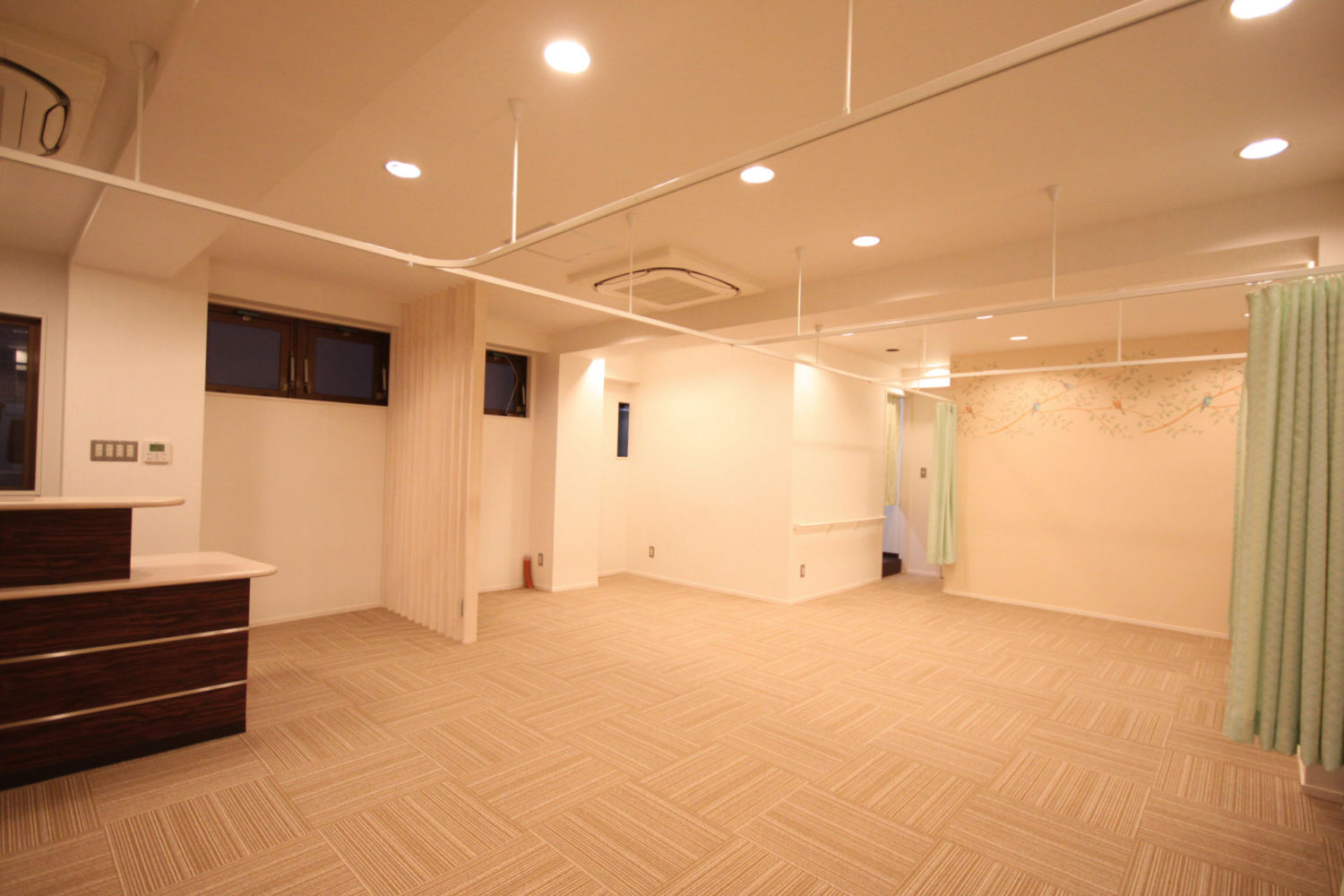 粕谷名倉堂整骨院 施工実績