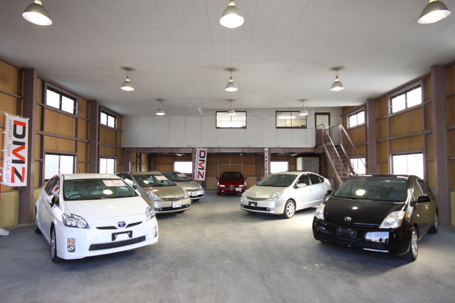 DMZ車販売店 施工実績