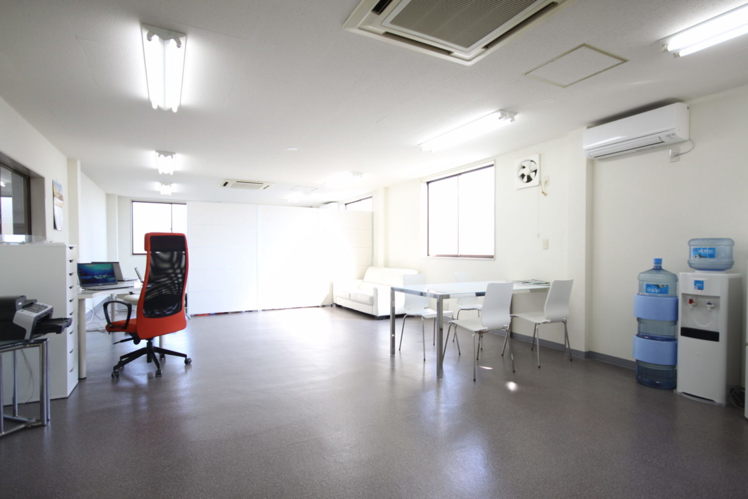 DMZ車販売店 施工実績