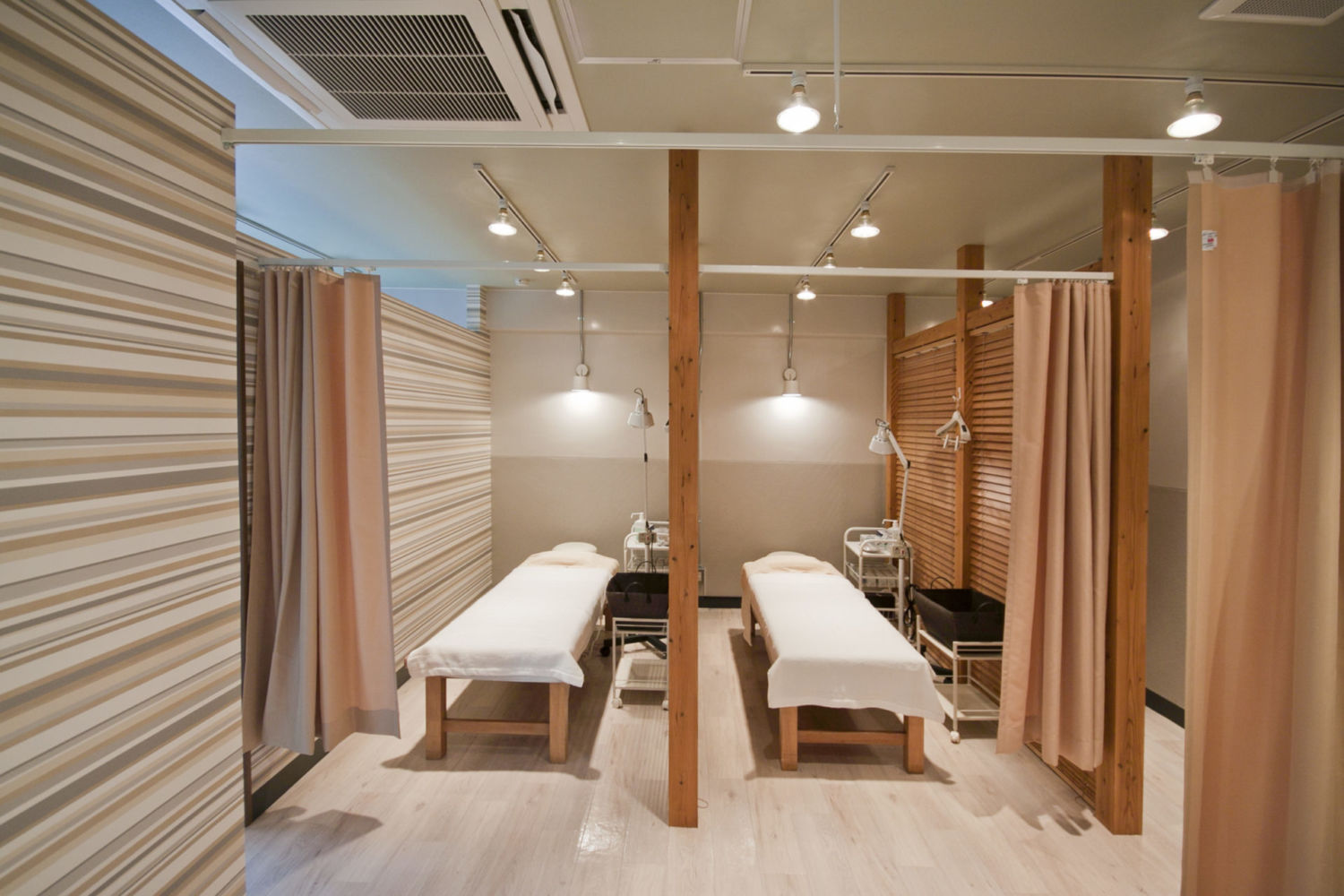 哲学堂鍼灸院 施工実績