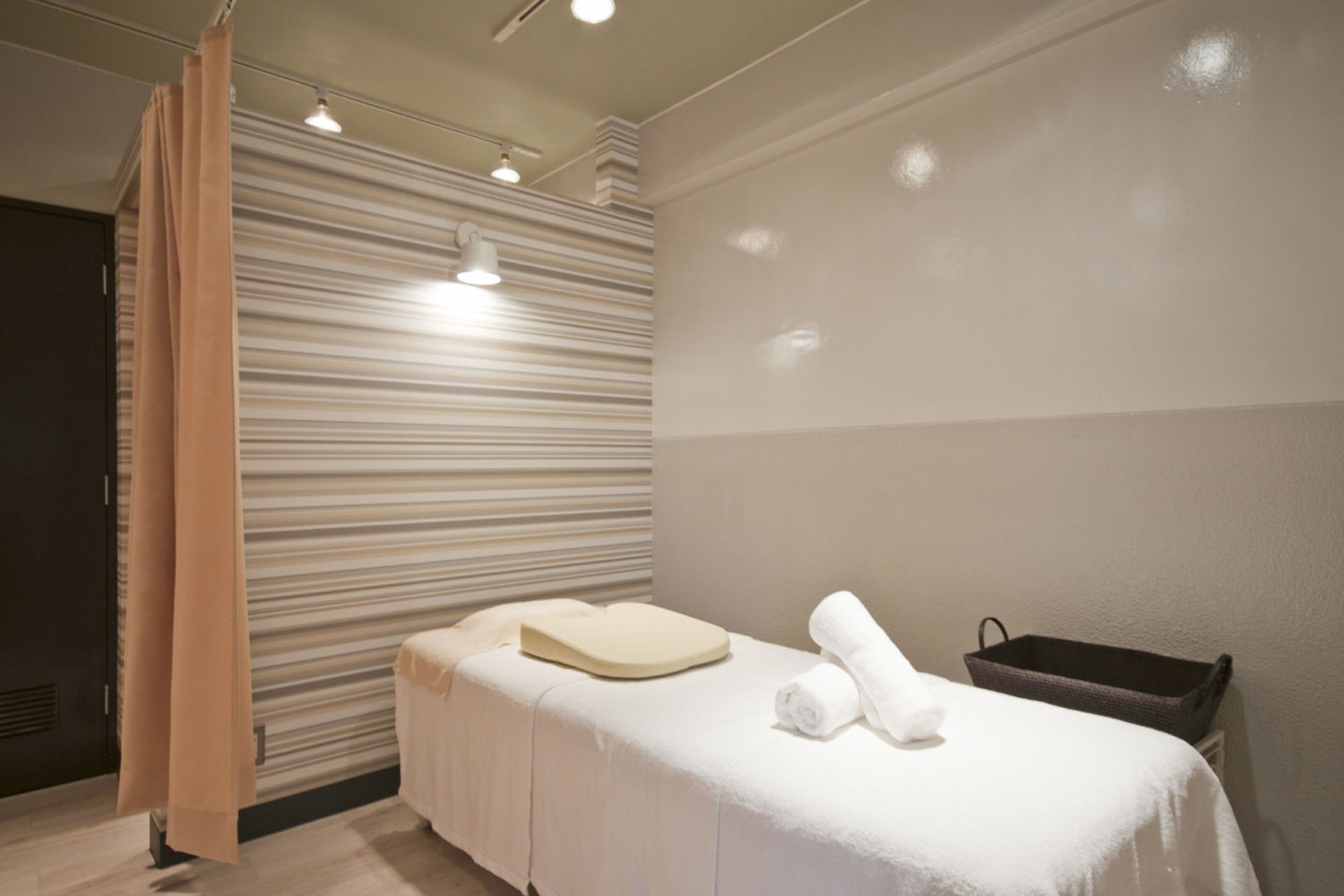 哲学堂鍼灸院 施工実績