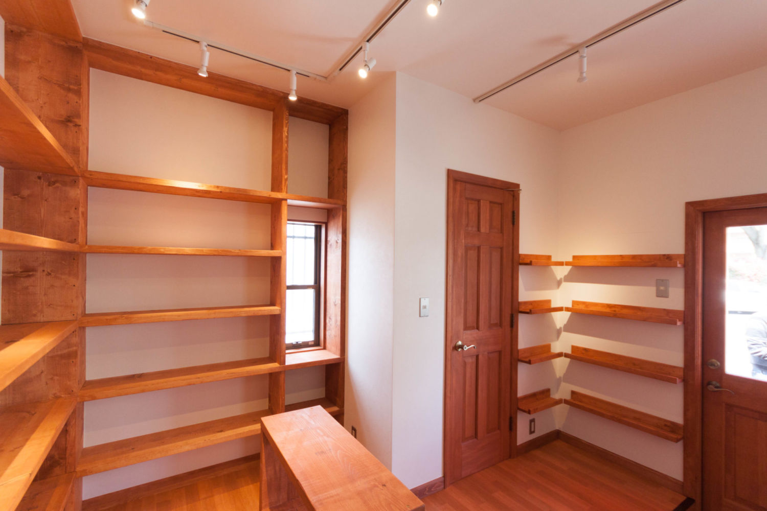 くわのみ書房 施工実績