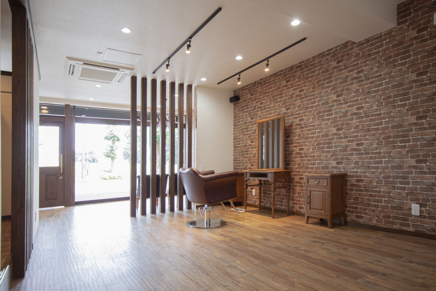 hair lounge te.te. 施工実績