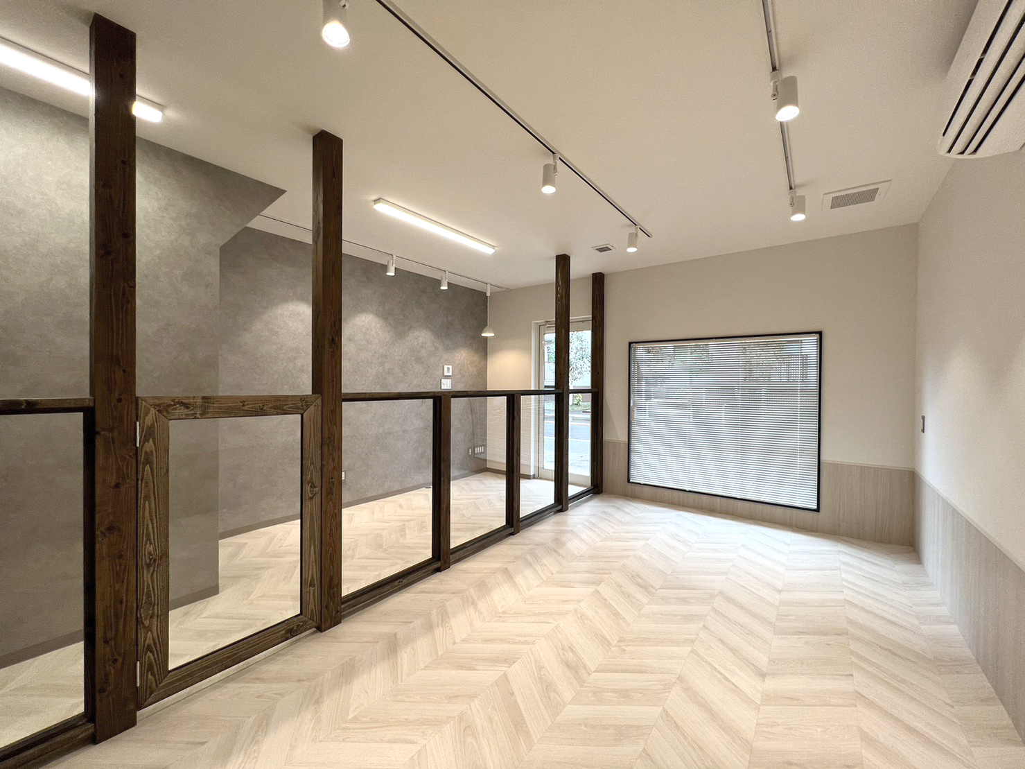 Dog school & Hotel Gaw 施工実績