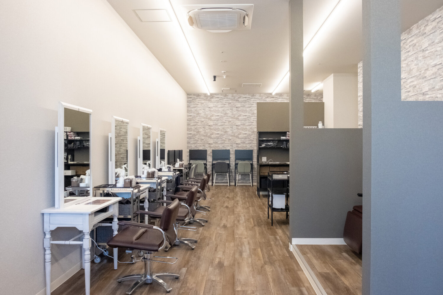 サンキューカラー4号店 施工実績