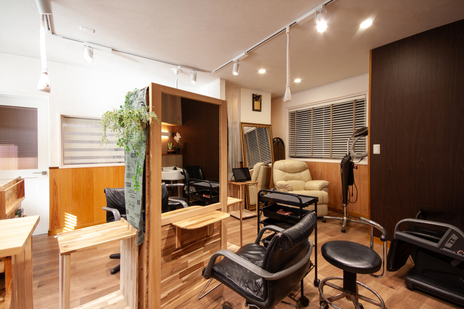 シャロン美容室 施工実績